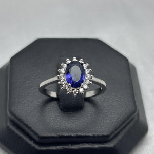 #AD223 - Anillo Solitario Piedra Zirconia Oval Baño De Rodio Plata - IP3.1