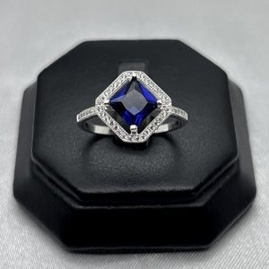#AD249 - Anillo Rombo Con Piedra Zirconia Plata - F2.4