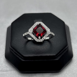 #AD249 - Anillo Rombo Con Piedra Zirconia Plata - F2.4