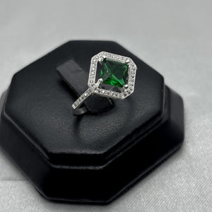 #AD249 - Anillo Rombo Con Piedra Zirconia Plata - F2.4