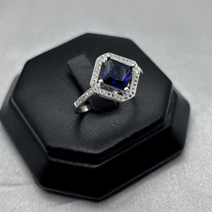 #AD249 - Anillo Rombo Con Piedra Zirconia Plata - F2.4