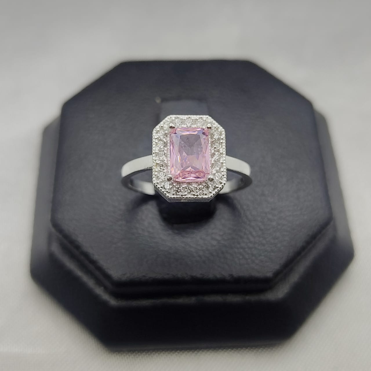 #AD358 - Anillo Solitario Piedra Zirconia Cuadrada Central Plata - B10/2.0