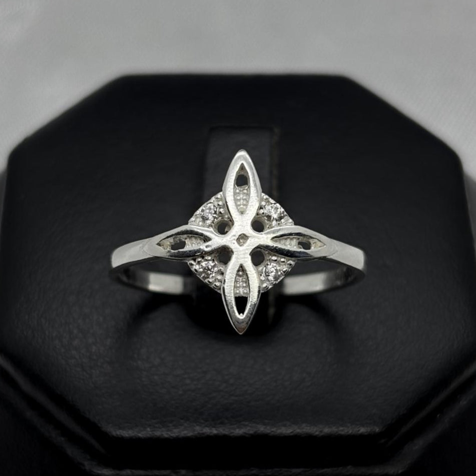#AD453 - Anillo Nudo De Bruja Piedra Zirconia Plata - A10/1.7