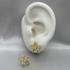 #BOL125 - Broquel Flor Piedra De Zirconia Oro Laminado 18K