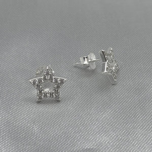 #BR104 - Broquel Estrella Con Piedra Zirconia Plata - LL1.7