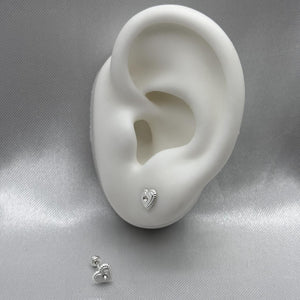 #BR182 - Broquel Corazón Piedra Zirconia Plata - E18
