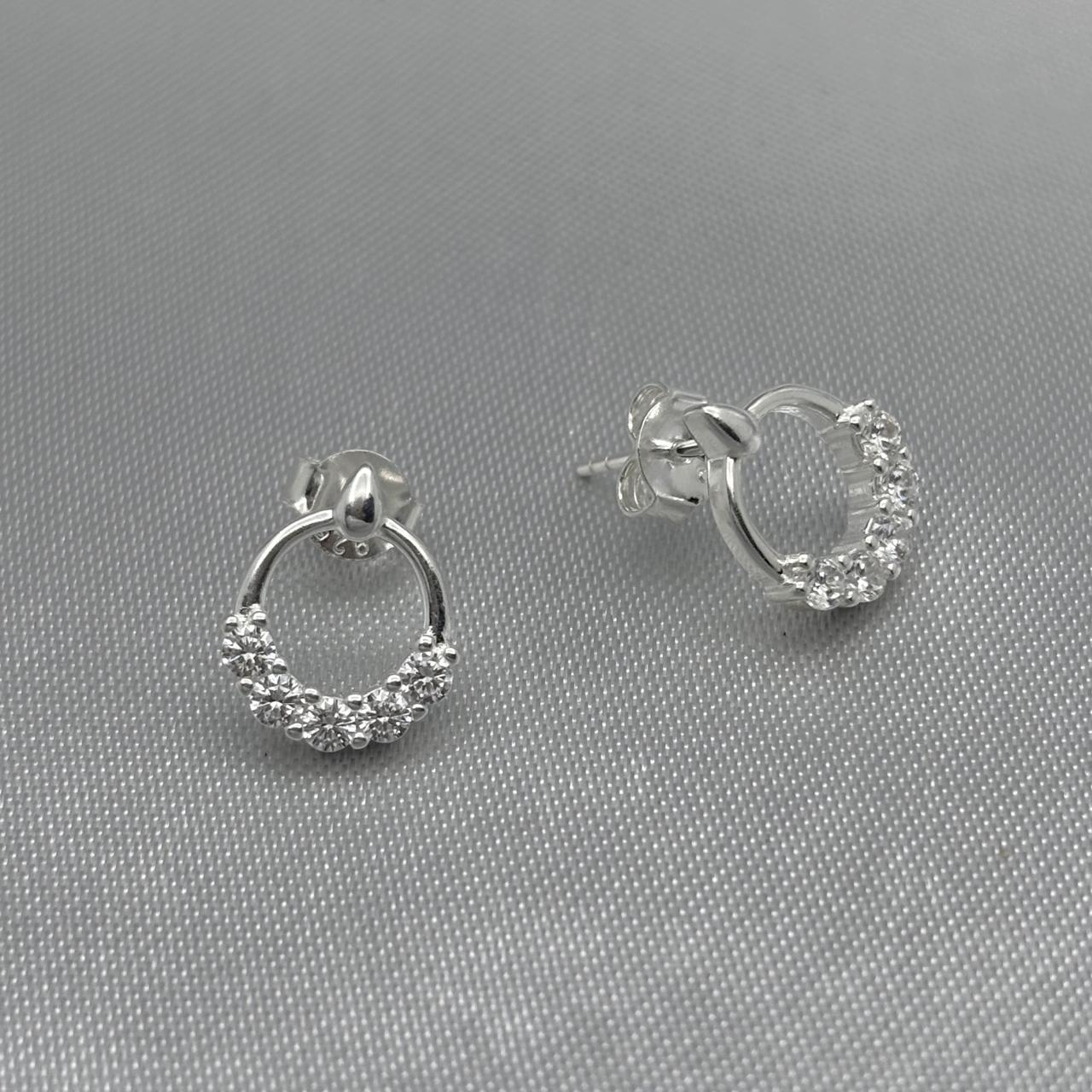 #BR244 - Broquel Circular Piedra Zirconia Plata - LL1.9