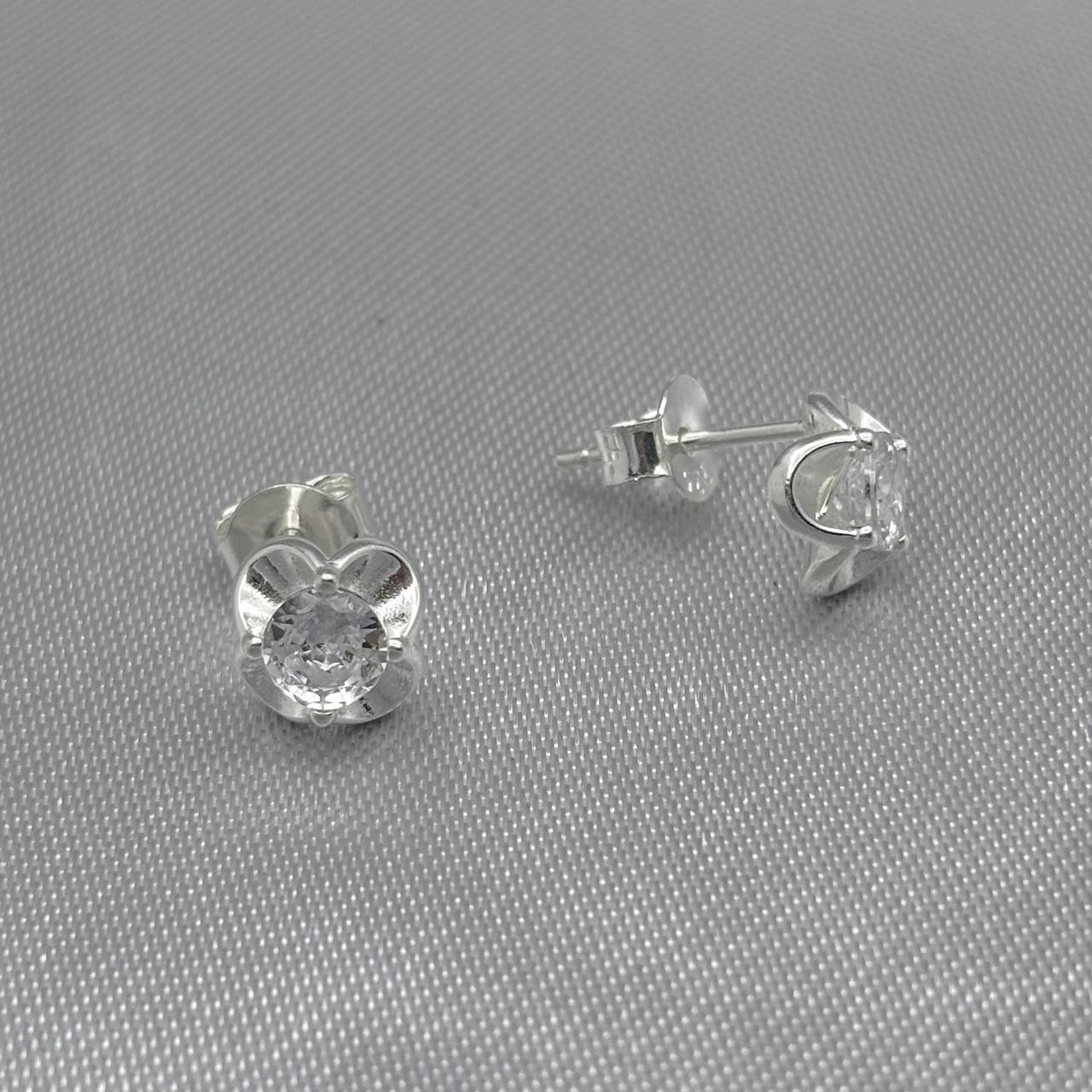 #BR245 - Broquel Flor Piedra Zirconia Plata - LL1.7