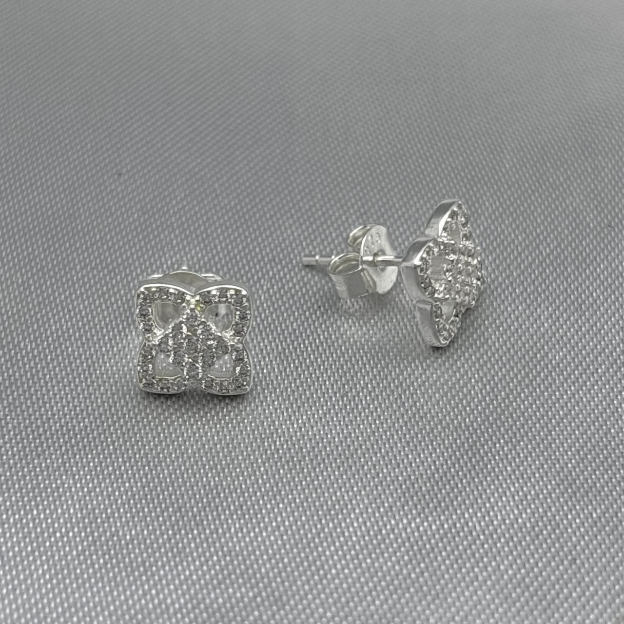 #BR248 - Broquel Con Piedra Zirconia Plata - LL1.8