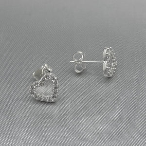 #BR257 - Broquel Corazón Piedra De Zirconia Plata - LL1.3