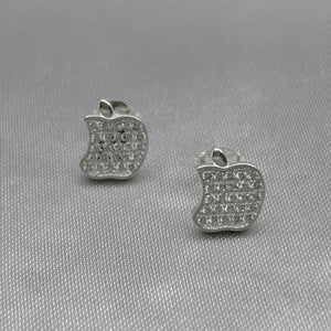 #BR272 - Broquel Manzana Mordida Con Zirconia Plata - LL1.8