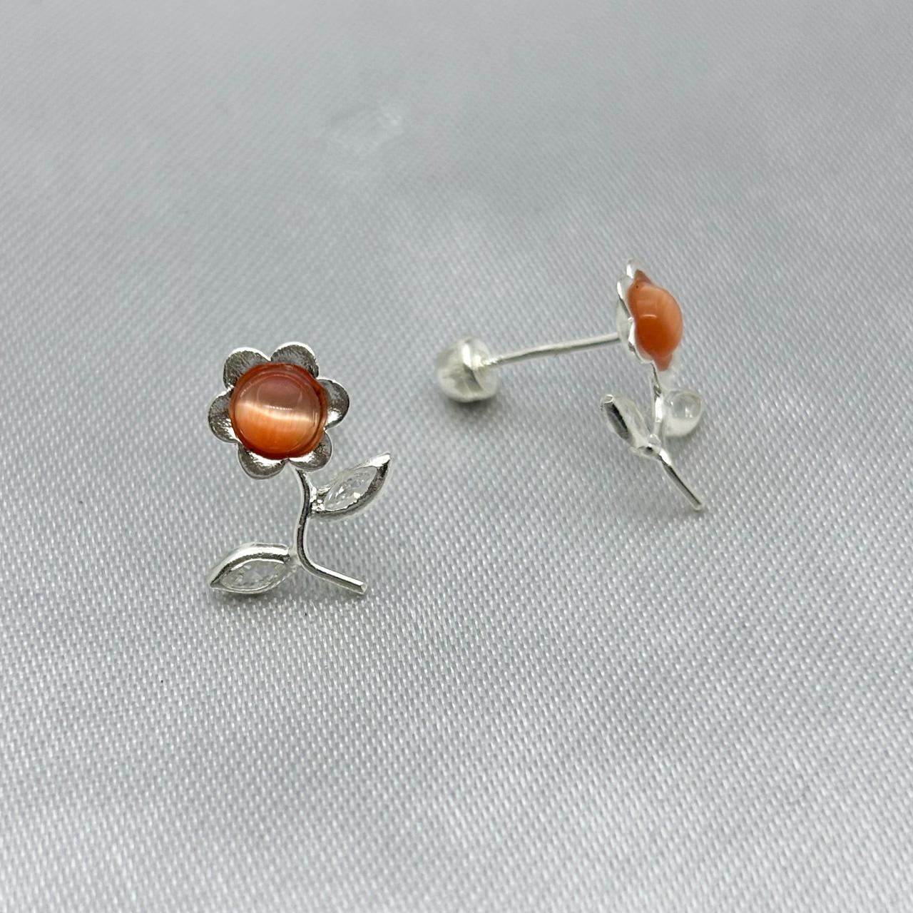 #BR288 - Broquel Flor Con Zirconia Plata - F46