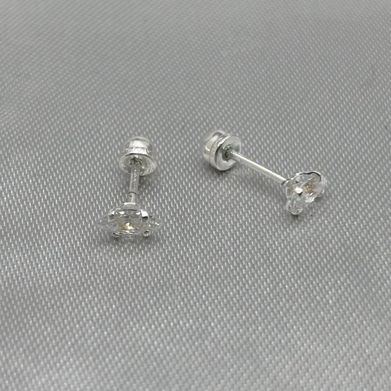 #BR321 -  Broquel Piedra Zirconia Rombo Plata