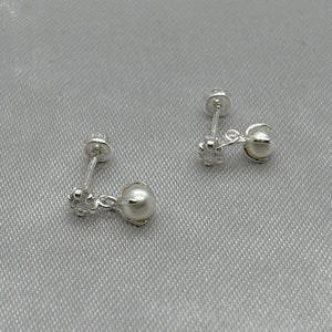 #BR323 - Broquel Perla Y Piedra Zirconia Plata