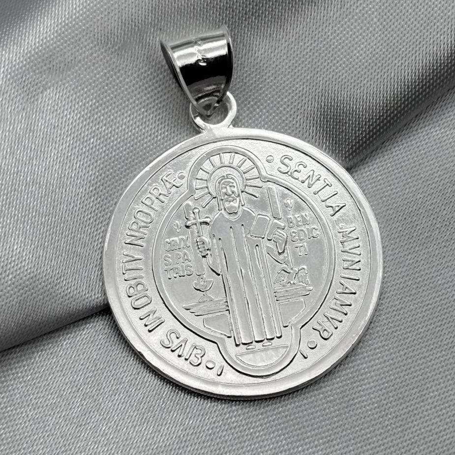#D173 - Dije/Medalla De San Benito Plata - CE10.8