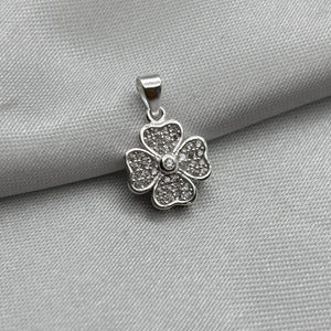 #D219 - Dije Trébol Con Piedra Zirconia Plata - PU1.7