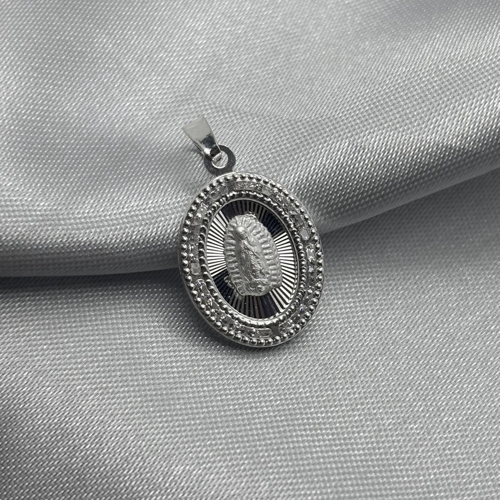 #D257 - Dije Ovalado Virgen De Guadalupe Con Piedra Zirconia - LL1.3