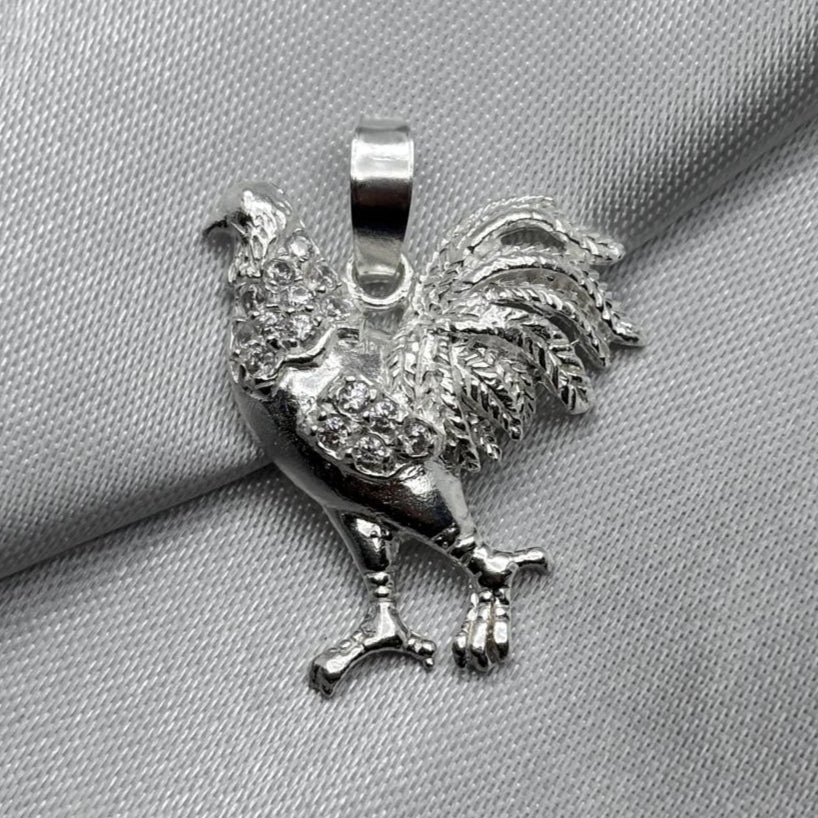 #D324 - Dije De Gallo Con Piedra Zirconia Plata - F3.3