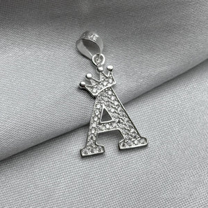 #D593 - Dije Letras Con Corona Y Piedra Zirconia Plata - ZC2.5