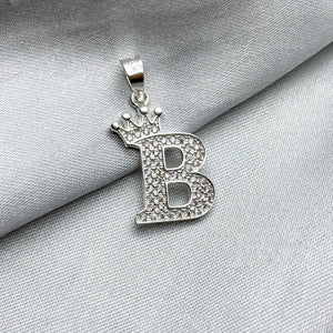 #D593 - Dije Letras Con Corona Y Piedra Zirconia Plata - ZC2.5