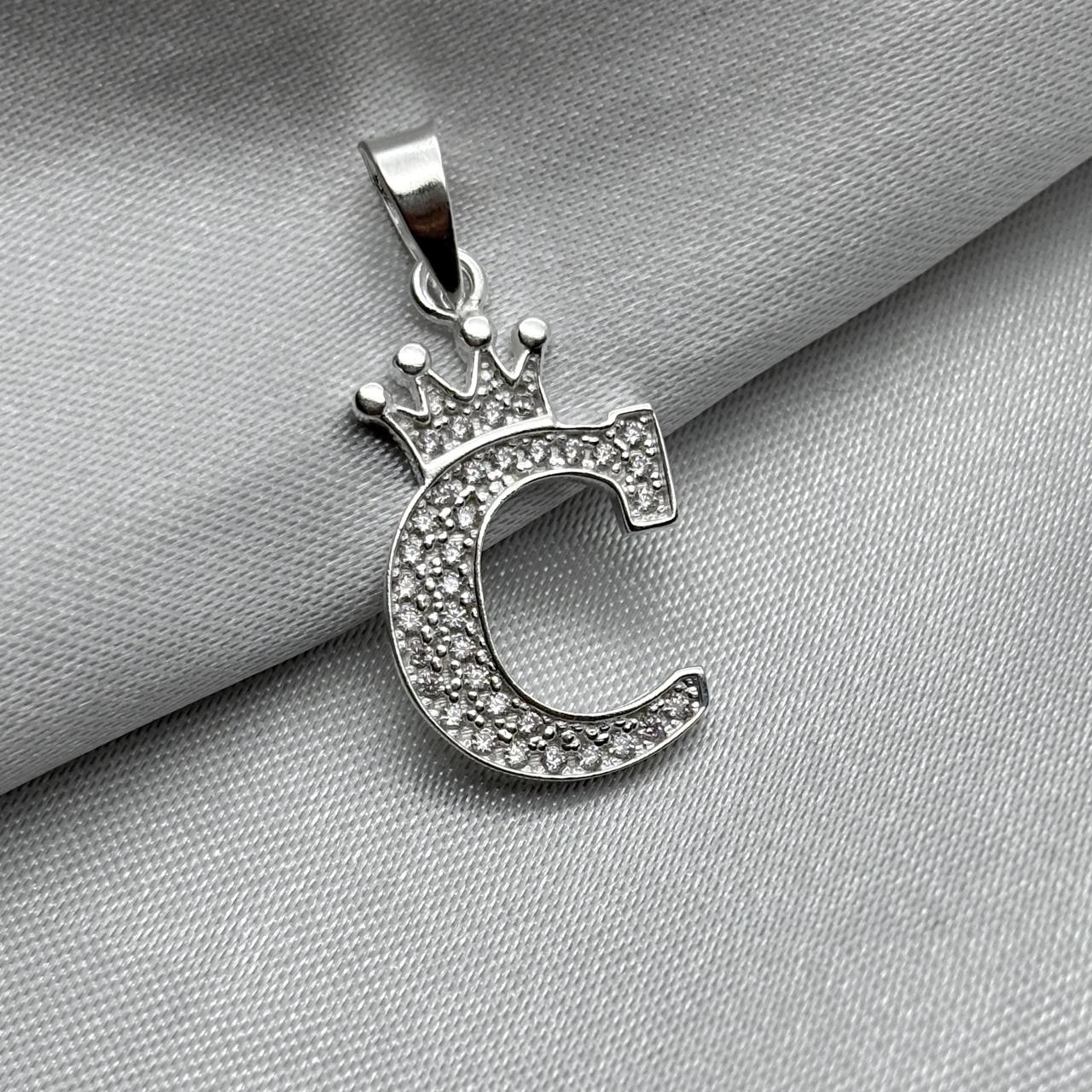 #D593 - Dije Letras Con Corona Y Piedra Zirconia Plata - ZC2.5