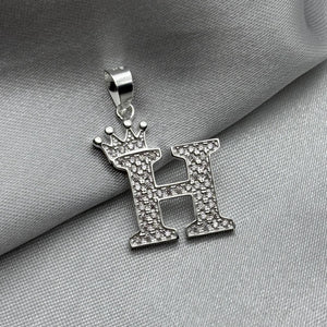 #D593 - Dije Letras Con Corona Y Piedra Zirconia Plata - ZC2.5