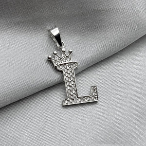 #D593 - Dije Letras Con Corona Y Piedra Zirconia Plata - ZC2.5