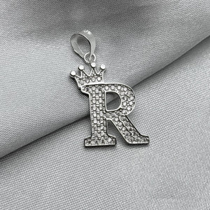 #D593 - Dije Letras Con Corona Y Piedra Zirconia Plata - ZC2.5