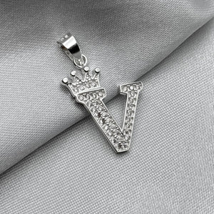 #D593 - Dije Letras Con Corona Y Piedra Zirconia Plata - ZC2.5