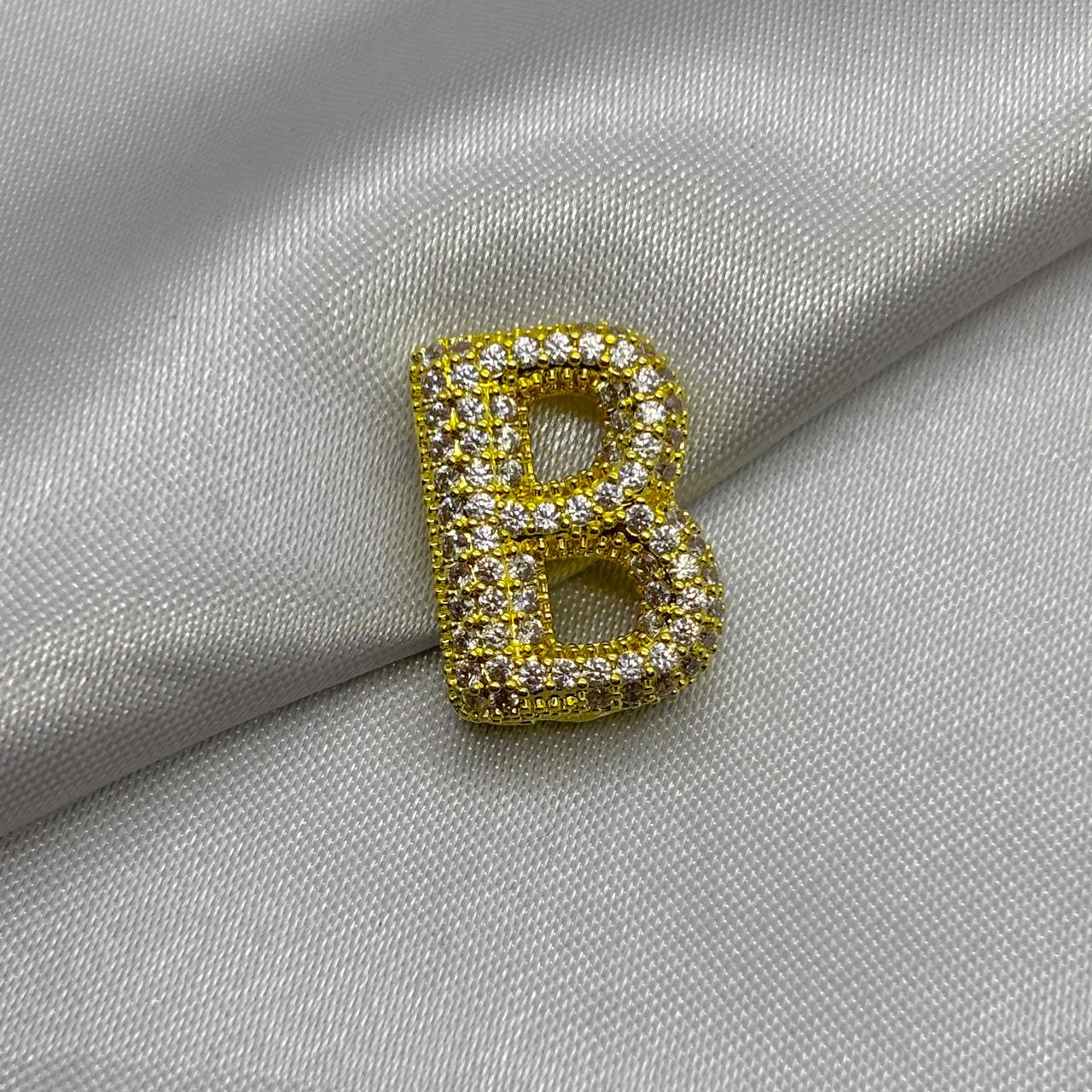 #DOL133 - Dije Letra Inflada Abecedario Con Piedra Zirconia Oro Laminado 18K