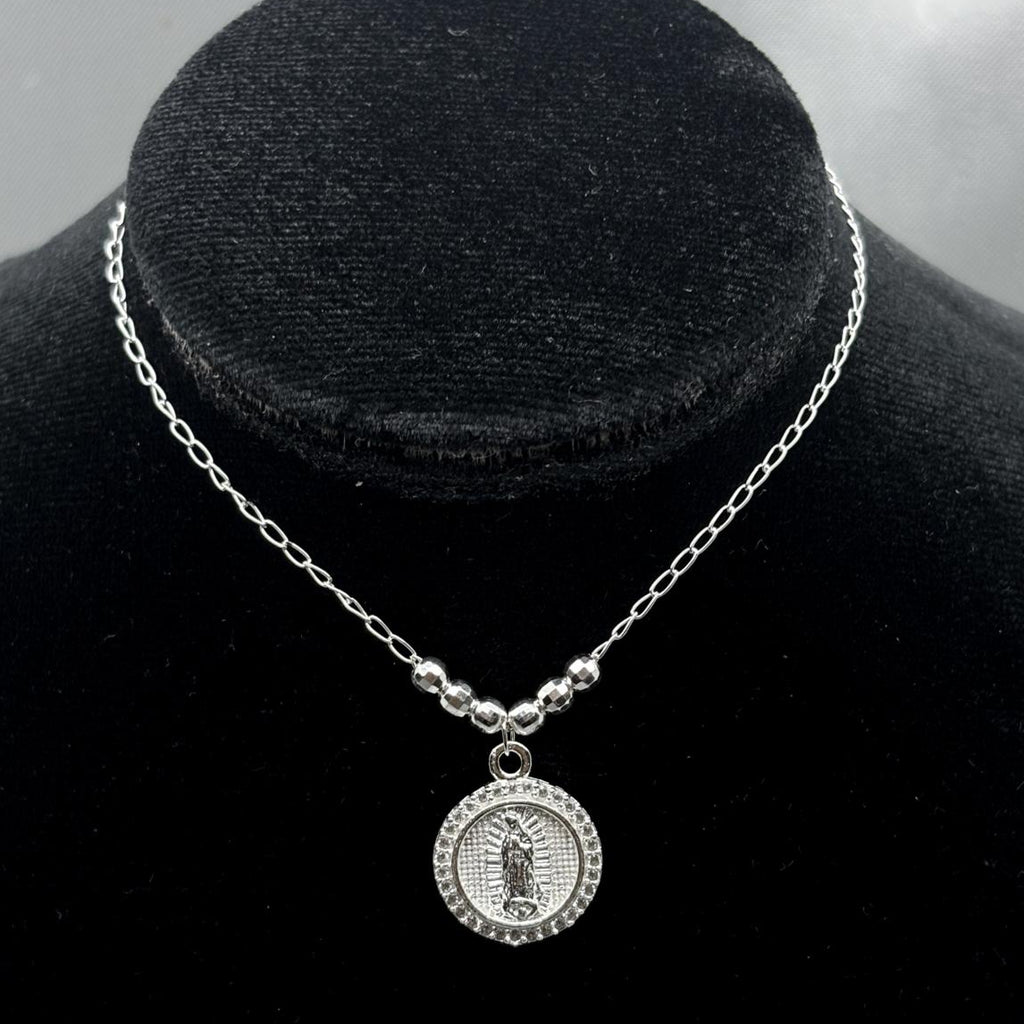 #G153 - Gargantilla Dije Circular Virgen De Guadalupe Con Piedra Zirconia Plata - F2.9