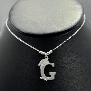 #G167 - Gargantilla Letras Graduación Plata - LL2.5