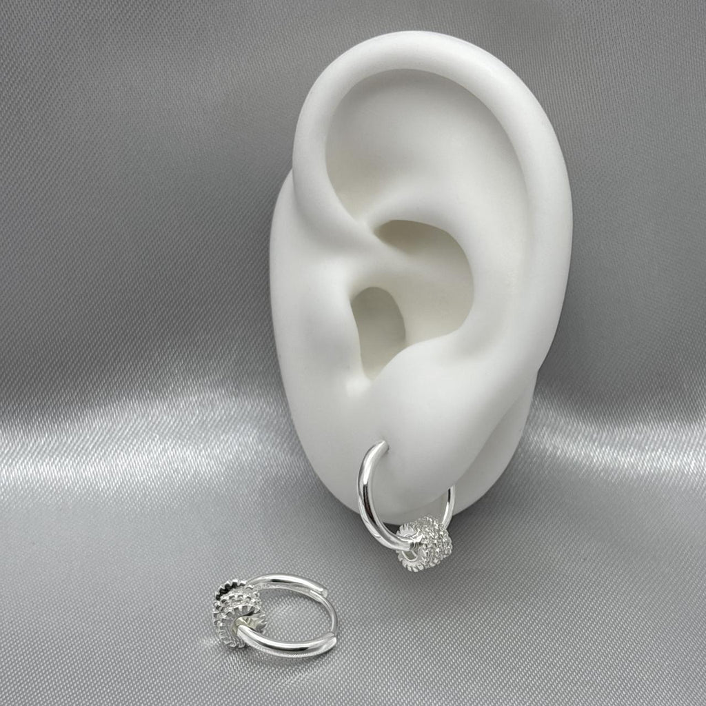 #H115 - Huggie Circular Con Colgante Plata - PU3.7