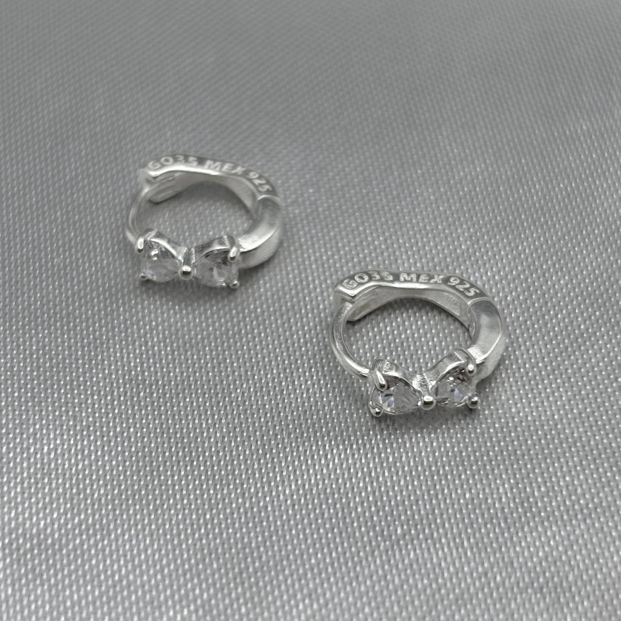 #H127 - Huggie Moñito Con Piedra Zirconia Plata - LL1.3