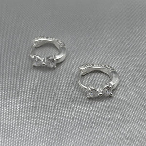 #H127 - Huggie Moñito Con Piedra Zirconia Plata - LL1.3