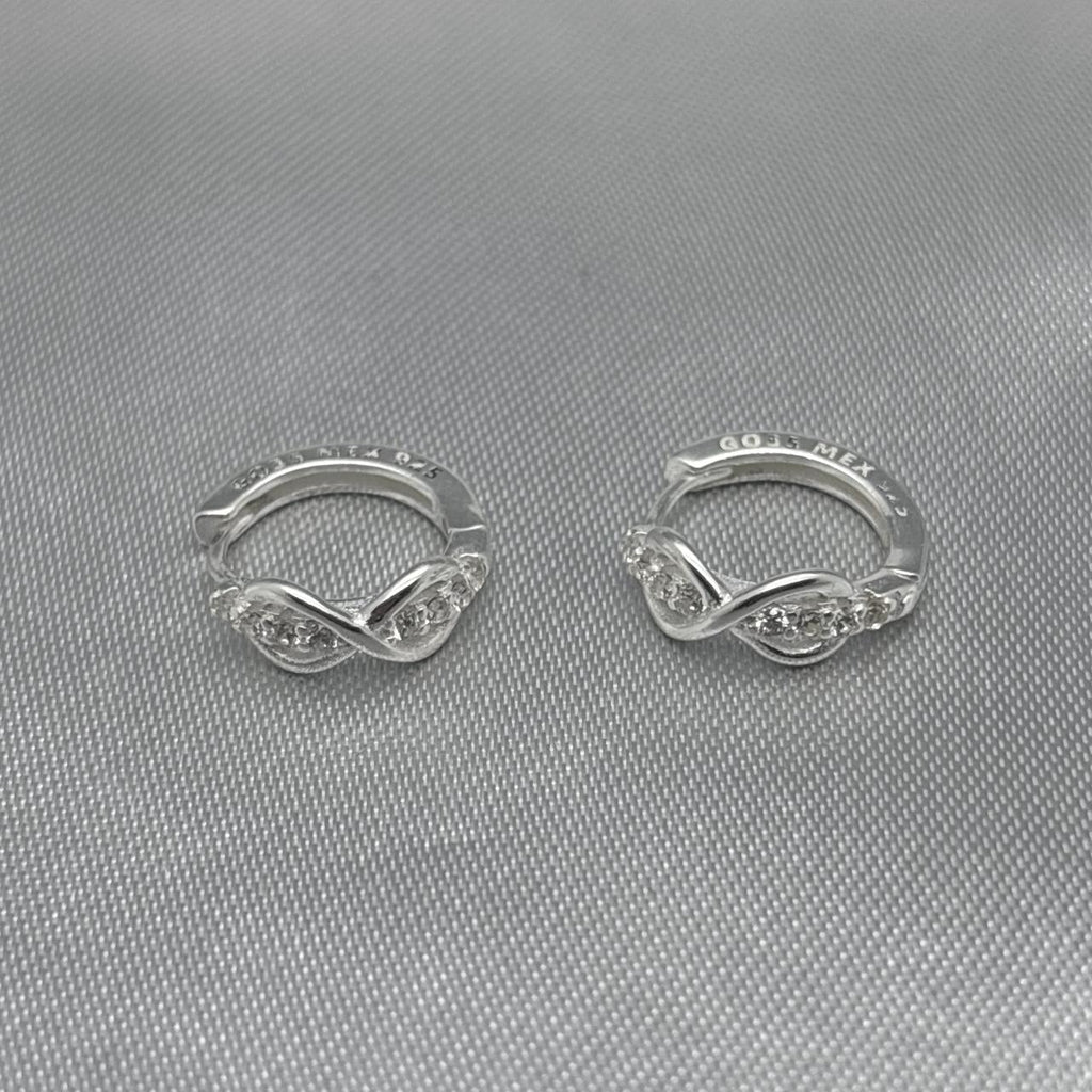 #H129 - Huggies Infinito Piedra Zirconia Plata - LL2.1