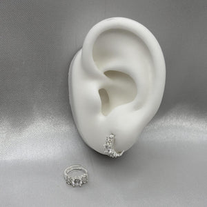 #H195 - Huggie Con Piedra Zirconia Plata - A15/1.7