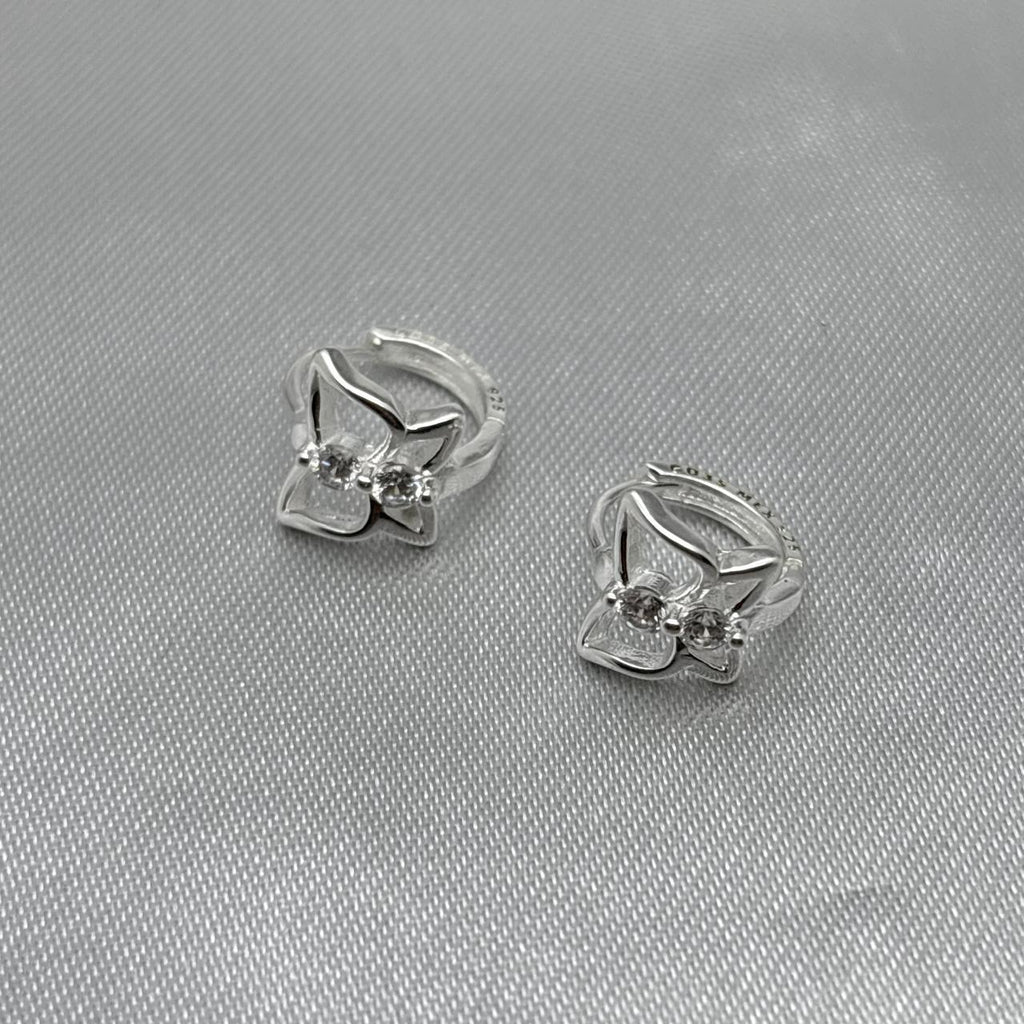 #H164 - Huggie Mariposa Con Piedra Zirconia Plata - LL2.3