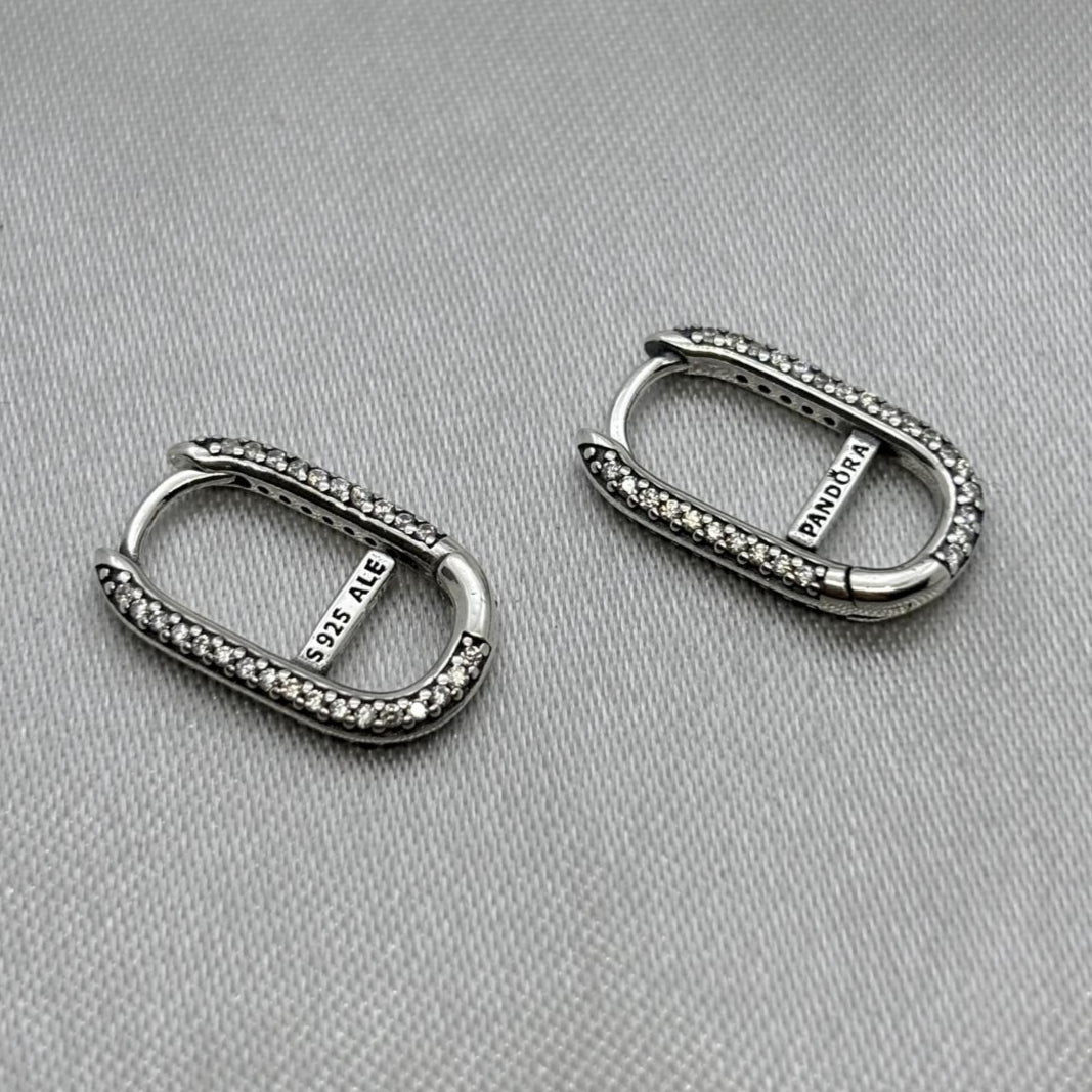 #H199 - Huggie Clip Piedra Zirconia Plata - B14/2.3