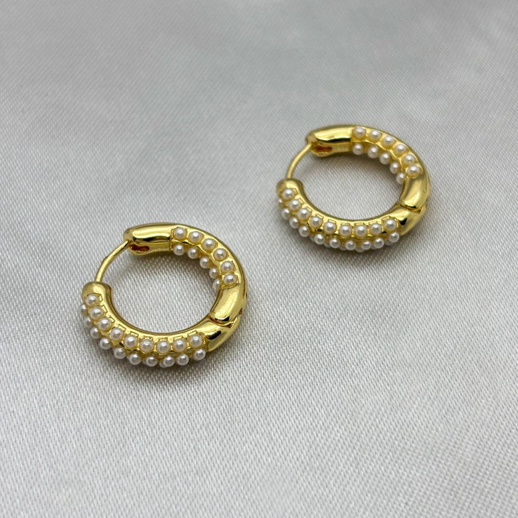 #HOL163 - Huggie Bolitas Oro Laminado 18K