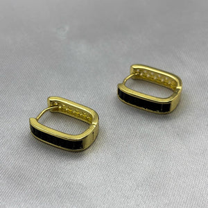 #HOL162 - Huggie Cuadrada Con Zirconia Oro Laminado 18K