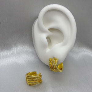 #HOL164 - Huggie Con Piedra De Zirconia Oro Laminado 18K