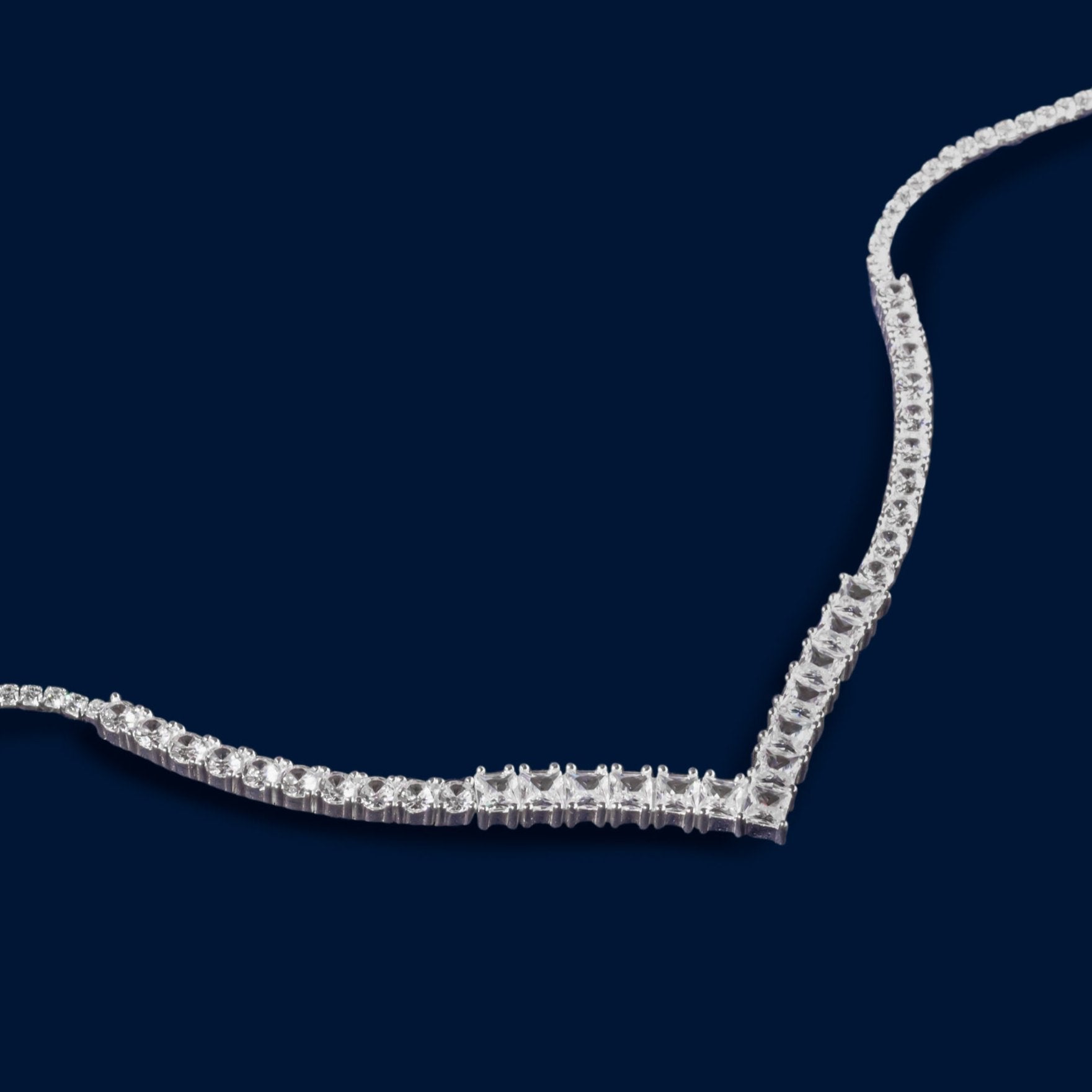 #J104 - Juego De Gargantilla Y Aretes Con Zirconia  Plata - IC20.8