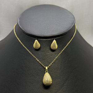 #JOL119 - Juego Gargantilla Y Broquel Gota Piedra Zirconia Oro Laminado 18K