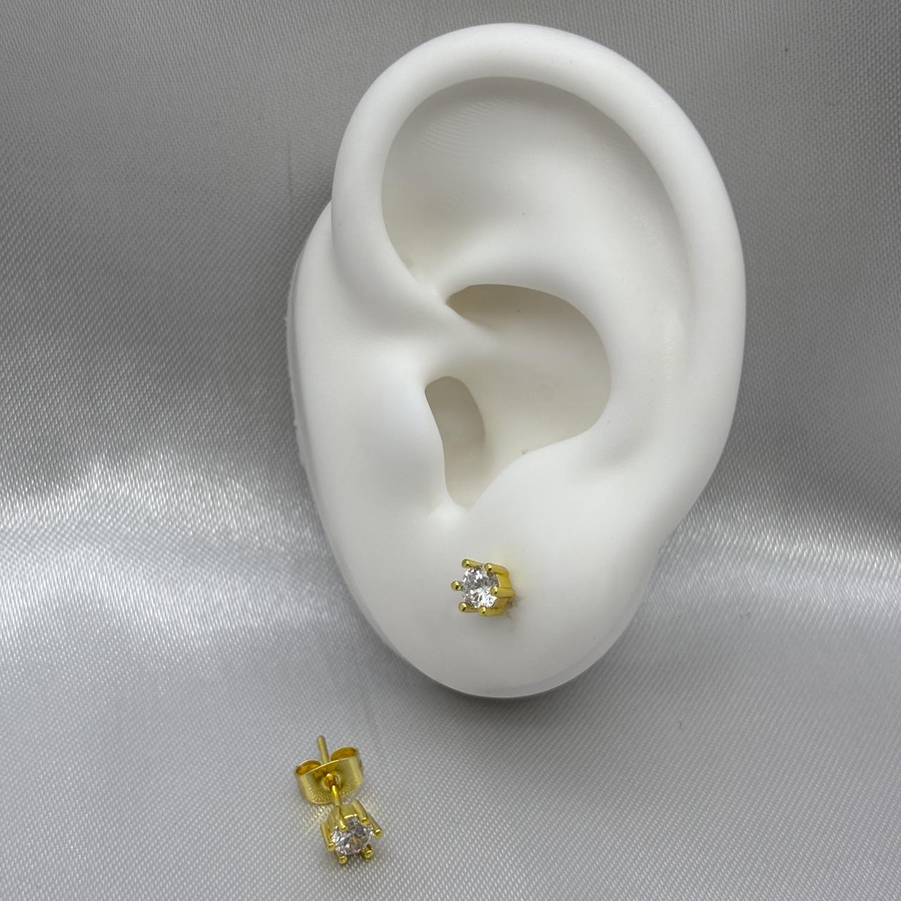 #JOL120 - Juego Broquel 3 Piezas Corazón Con Piedra Zirconia Oro Laminado 18K