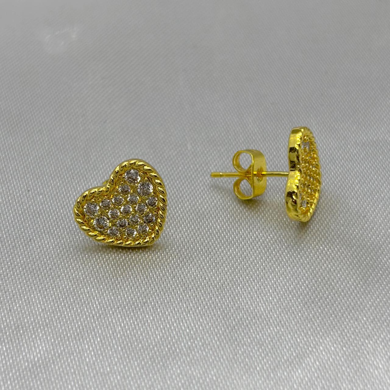 #JOL120 - Juego Broquel 3 Piezas Corazón Con Piedra Zirconia Oro Laminado 18K
