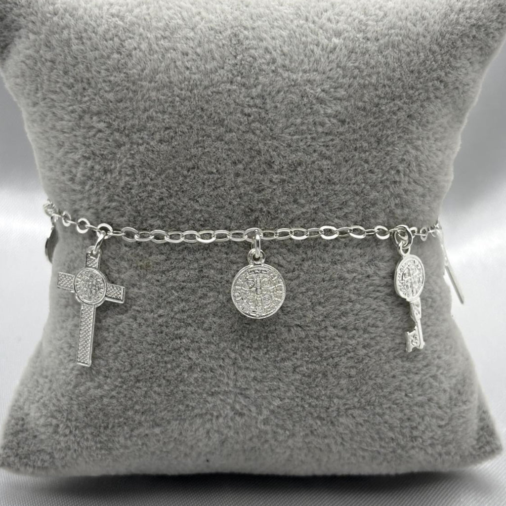 #PA209 - Pulsera Dijes San Benito Plata - CE4.5