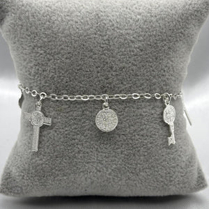 #PA209 - Pulsera Dijes San Benito Plata - CE4.5