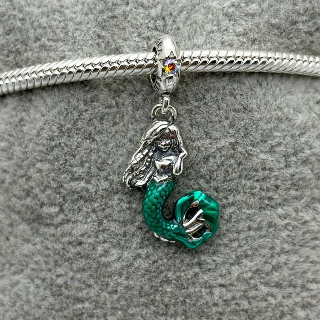#PAN374 - Charm De Sirena Con Zirconia Plata - B12/2.6
