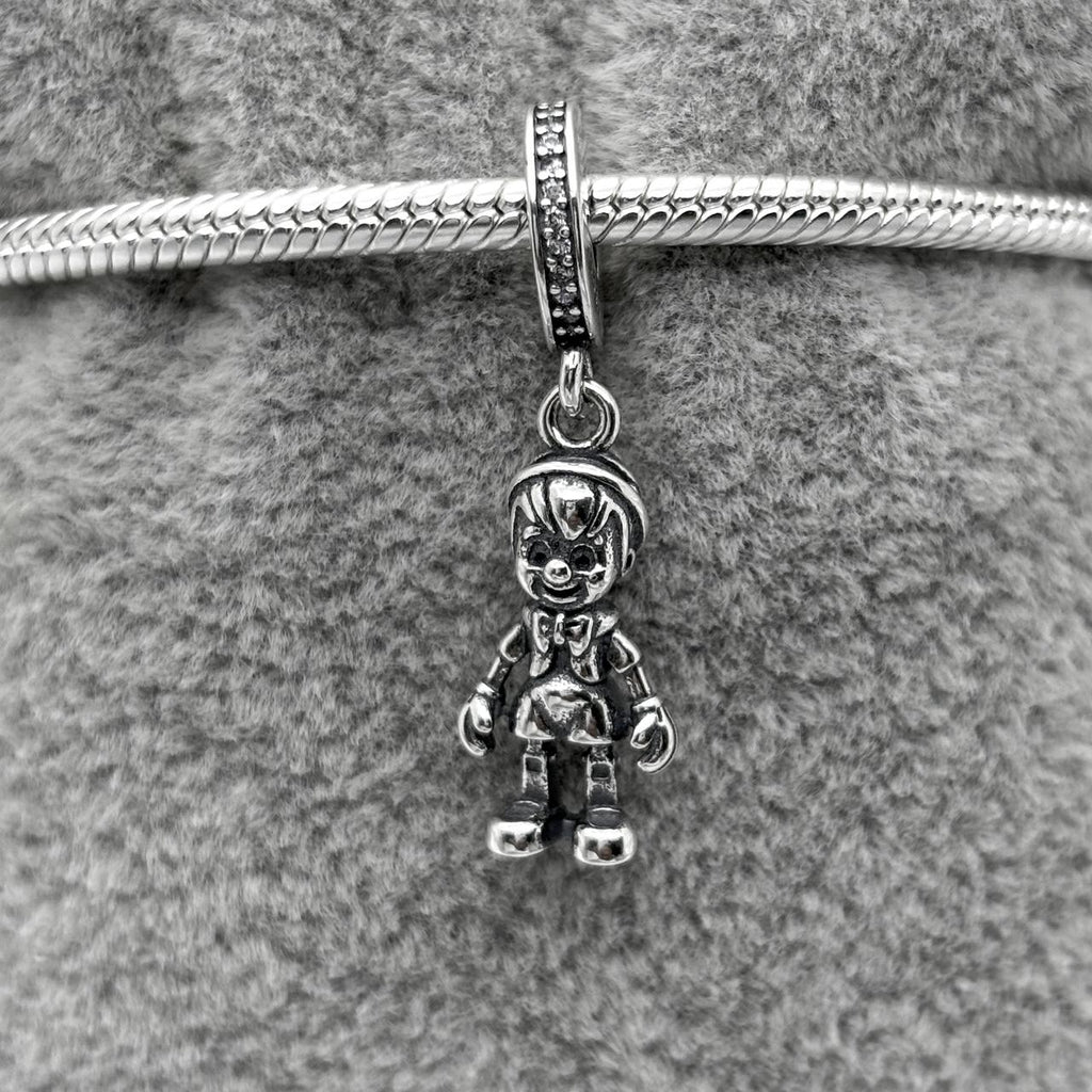 #PAN382 - Charm De Pinocho Con Zirconia De Plata Plata - B11/3.2